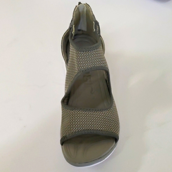 JBU by Jambu Nanette Sandal mint green water & land stretchy - Picture 5 of 7